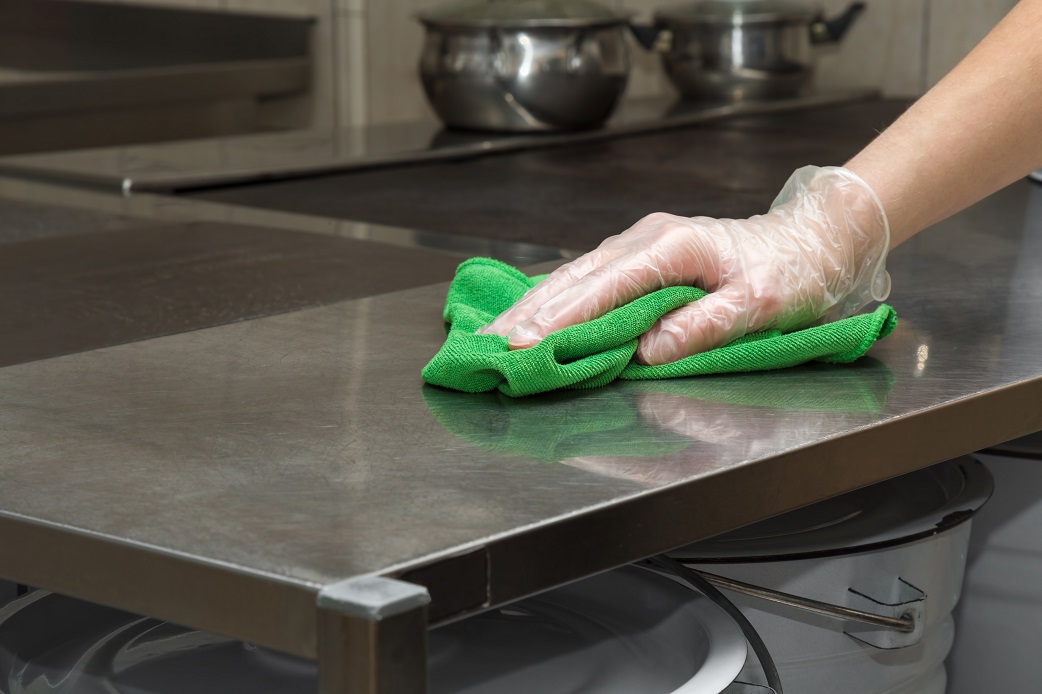 restaurant kitchen cleaning