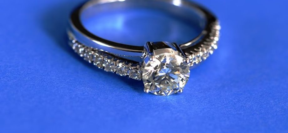 Everything You Need To Know About Engagement Ring Singapore