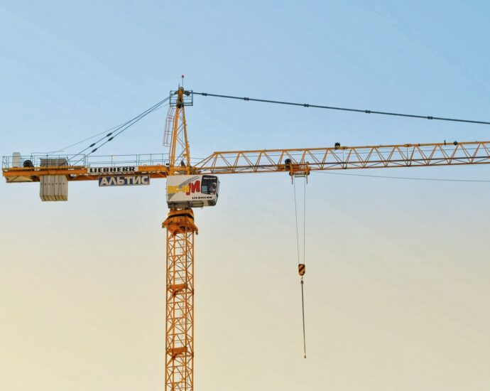 The Importance of Quality Rigging Equipment in Heavy Lifting Projects